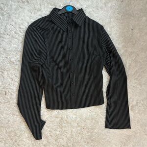Black Fitted Crop Button Down Shirt